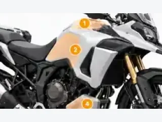 Schutzfolie am Motorrad für den Kontaktbereich von Tankrucksack und Tank
